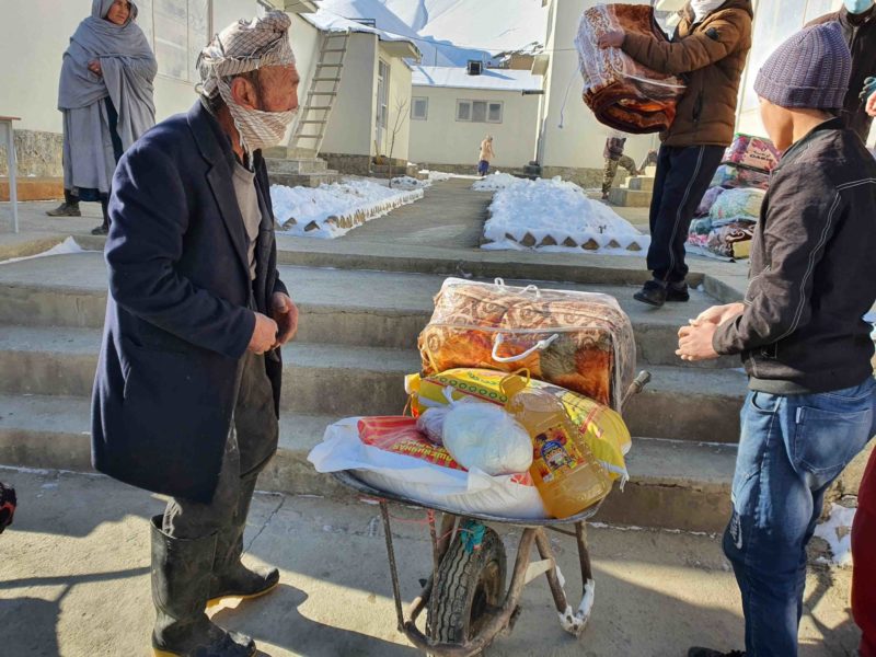 Delivering food parcels